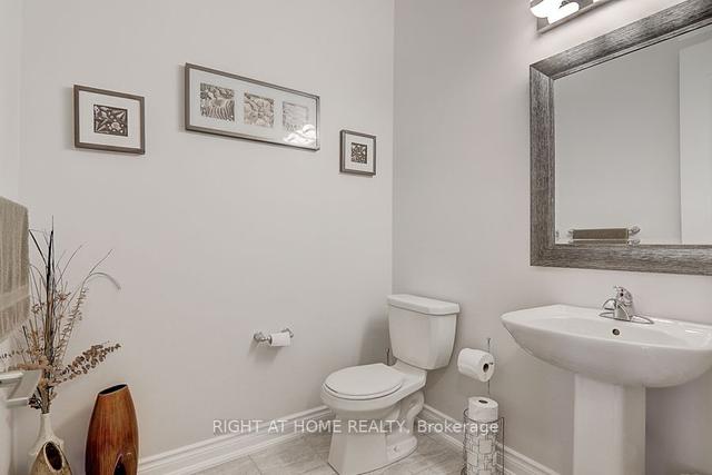 51 - 6 Ken Sinclair Cres, House detached with 4 bedrooms, 5 bathrooms and 4 parking in Aurora ON | Image 8