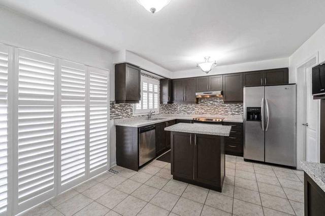 1 Lever Gate, House detached with 3 bedrooms, 3 bathrooms and 6 parking in Brampton ON | Image 11