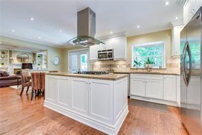 2116 Constance Dr, House detached with 4 bedrooms, 4 bathrooms and 4 parking in Oakville ON | Image 6