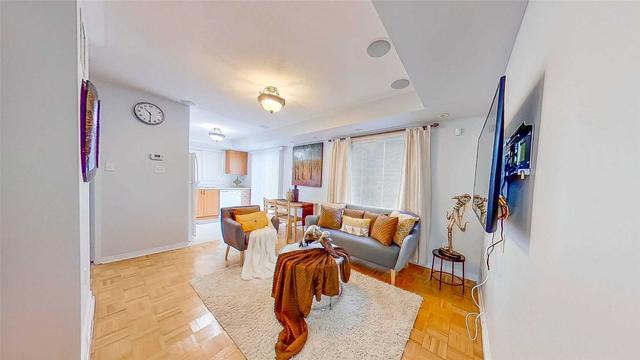 33 - 200 Mclevin Ave, Townhouse with 2 bedrooms, 1 bathrooms and 1 parking in Toronto ON | Image 20