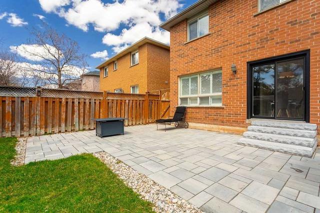 576 Phoebe Cres, House detached with 4 bedrooms, 4 bathrooms and 4 parking in Burlington ON | Image 28