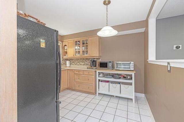 80a Corby Cres, House attached with 3 bedrooms, 3 bathrooms and 3 parking in Brampton ON | Image 7