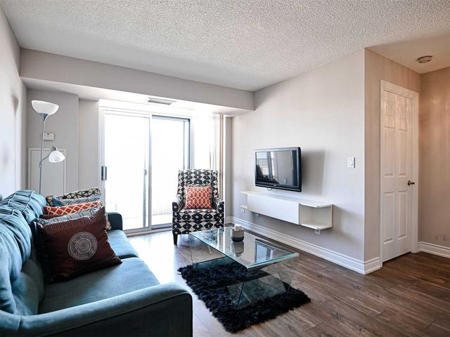 3303 - 310 Burnhamthorpe Rd, Condo with 2 bedrooms, 2 bathrooms and 1 parking in Mississauga ON | Image 34