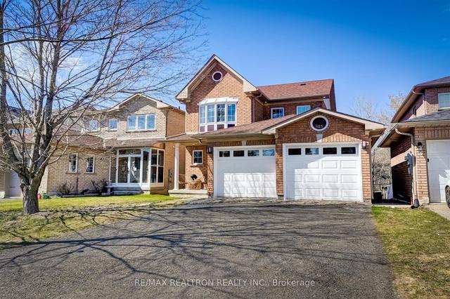 825 Stonehaven Ave, House detached with 4 bedrooms, 4 bathrooms and 6 parking in Newmarket ON | Image 1
