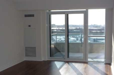 865 - 23 Cox Blvd, Condo with 2 bedrooms, 2 bathrooms and 1 parking in Markham ON | Image 2