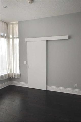 501 - 10376 Yonge St, Condo with 1 bedrooms, 1 bathrooms and null parking in Richmond Hill ON | Image 10