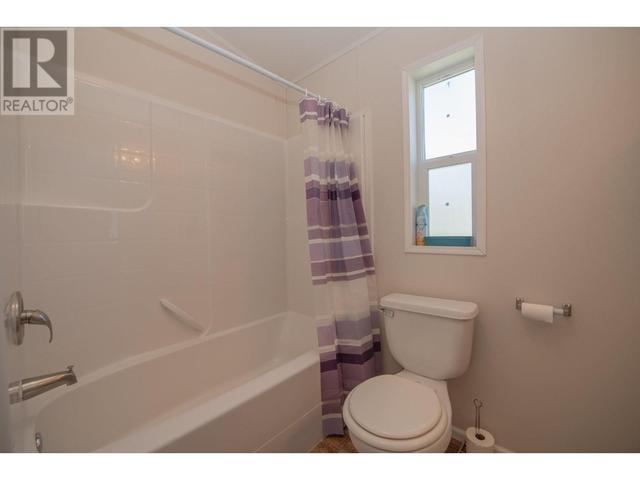 1502 46 Avenue, House other with 2 bedrooms, 2 bathrooms and 4 parking in Vernon BC | Image 28