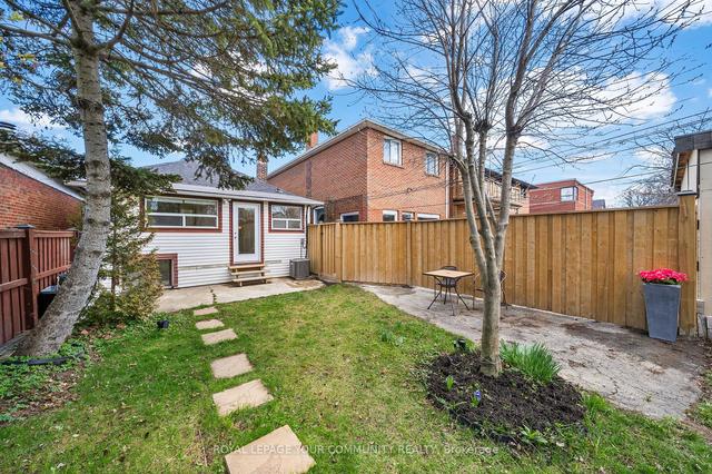 70 Fifth St, House detached with 2 bedrooms, 3 bathrooms and 1 parking in Toronto ON | Image 28