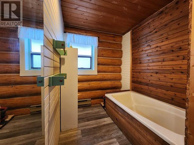 2875 Spout Lake Road, House detached with 2 bedrooms, 2 bathrooms and null parking in Cariboo G BC | Image 19