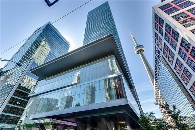 4202 - 183 Wellington St W, Condo with 2 bedrooms, 2 bathrooms and 1 parking in Toronto ON | Image 1