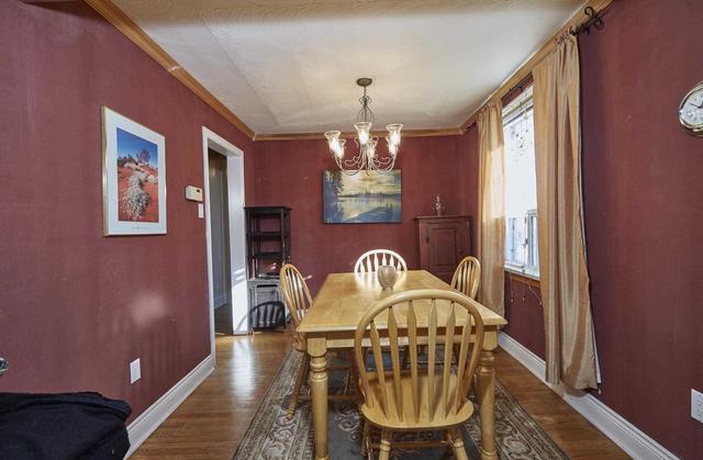 11 Gair Dr, House detached with 3 bedrooms, 2 bathrooms and 3 parking in Toronto ON | Image 2