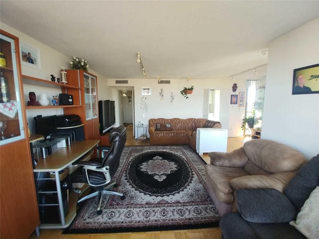 2217 - 1333 Bloor St, Condo with 2 bedrooms, 2 bathrooms and 1 parking in Mississauga ON | Image 3