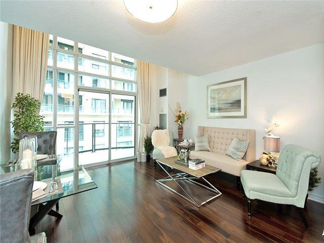 404 - 30 Hayden St, Condo with 1 bedrooms, 2 bathrooms and 1 parking in Toronto ON | Image 5