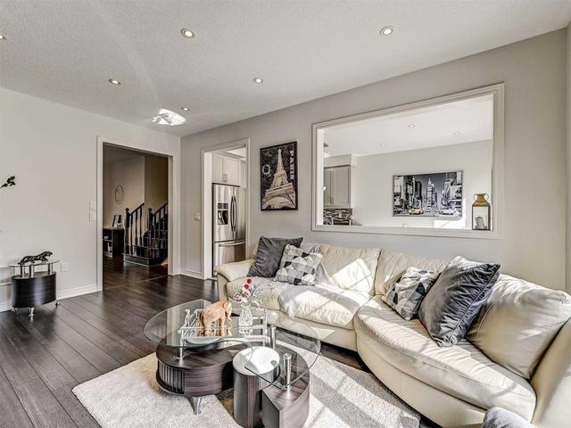520 Terrace Way, House attached with 3 bedrooms, 3 bathrooms and 2 parking in Oakville ON | Image 23