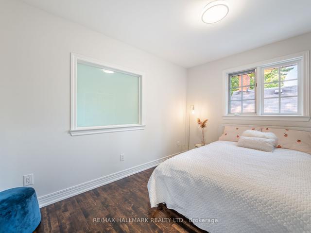 74 Macpherson Ave, House detached with 3 bedrooms, 4 bathrooms and 2 parking in Toronto ON | Image 10