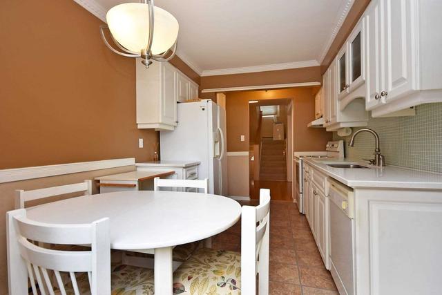 38 - 6780 Formentera Ave, Townhouse with 3 bedrooms, 2 bathrooms and 2 parking in Mississauga ON | Image 5
