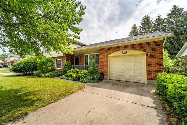 2576 Kaymar Crescent, House detached with 3 bedrooms, 1 bathrooms and 2 parking in Sarnia ON | Image 3