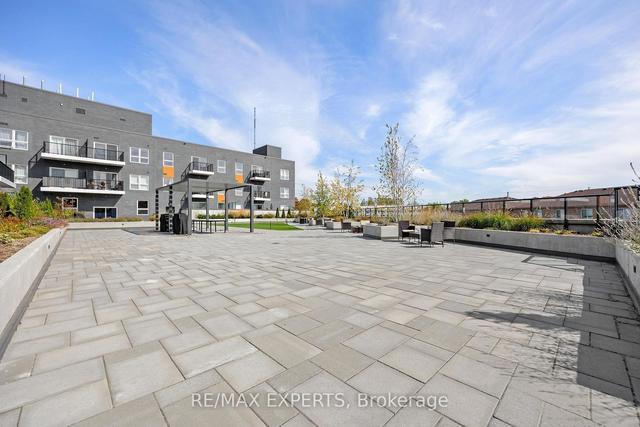 306 - 430 Essa Rd, Condo with 2 bedrooms, 2 bathrooms and 1 parking in Barrie ON | Image 6