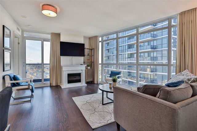 1904 - 5 Valhalla Inn Rd, Condo with 2 bedrooms, 2 bathrooms and 1 parking in Toronto ON | Image 5
