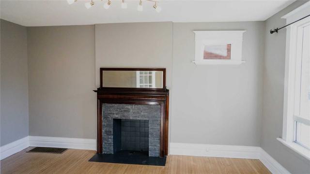 main - 279 Pacific Ave, House detached with 2 bedrooms, 1 bathrooms and 0 parking in Toronto ON | Image 19