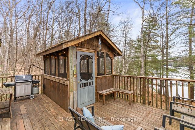 2076 Little Hawk Lake Rd, House detached with 2 bedrooms, 1 bathrooms and 11 parking in Algonquin Highlands ON | Image 16