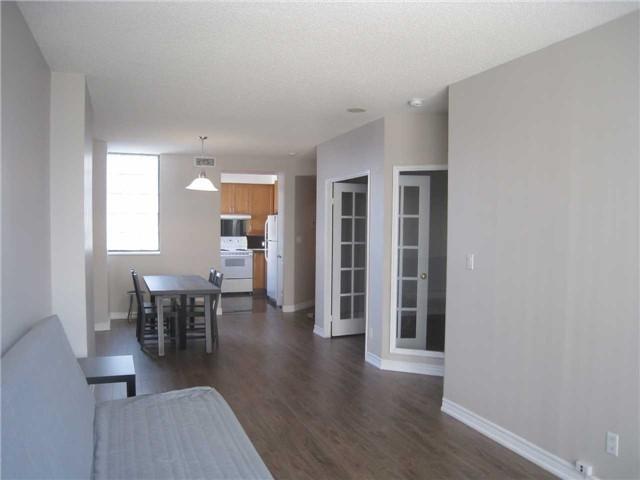 2007 - 55 Bloor St E, Condo with 2 bedrooms, 2 bathrooms and 1 parking in Toronto ON | Image 10
