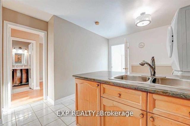 3440 Sunlight St, House detached with 2 bedrooms, 3 bathrooms and 2 parking in Mississauga ON | Image 6