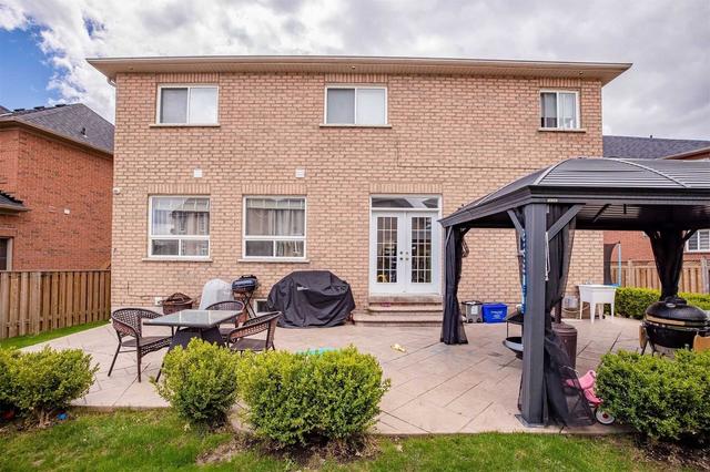 30 Castle Mountain Dr, House detached with 4 bedrooms, 5 bathrooms and 7 parking in Brampton ON | Image 31