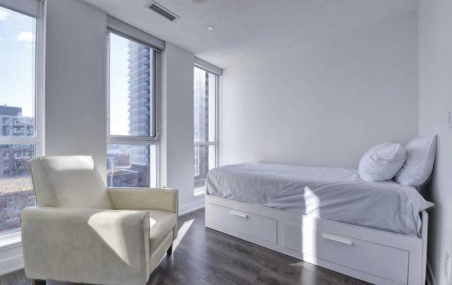902 - 170 Sumach St, Condo with 2 bedrooms, 2 bathrooms and 1 parking in Toronto ON | Image 24