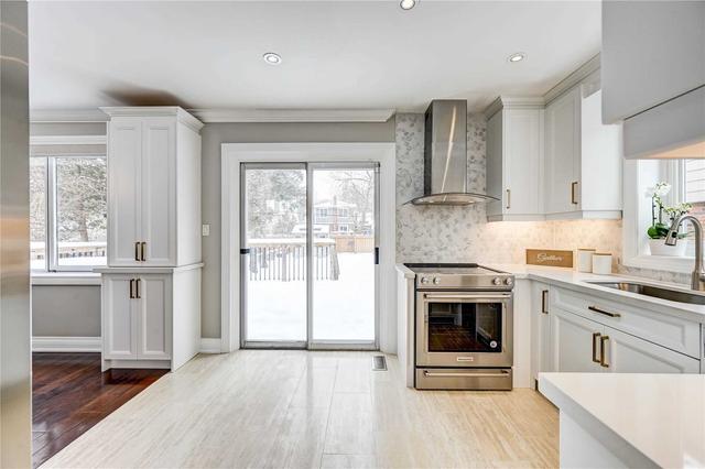 41 Thirty Seventh St, House detached with 3 bedrooms, 2 bathrooms and 6 parking in Toronto ON | Image 9