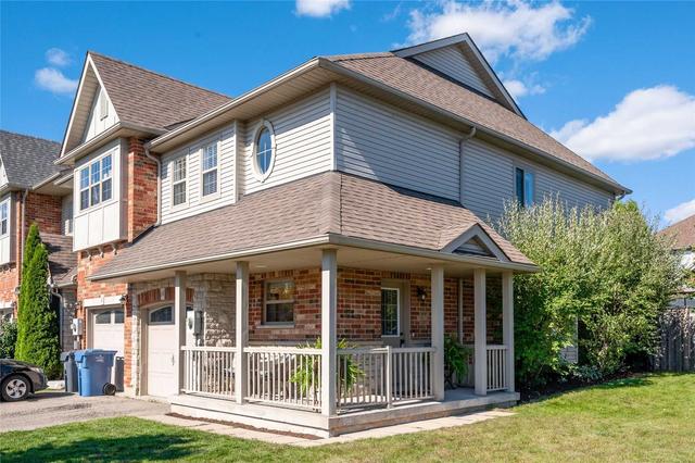 84 Washburn Dr, House attached with 3 bedrooms, 3 bathrooms and 3 parking in Guelph ON | Image 1