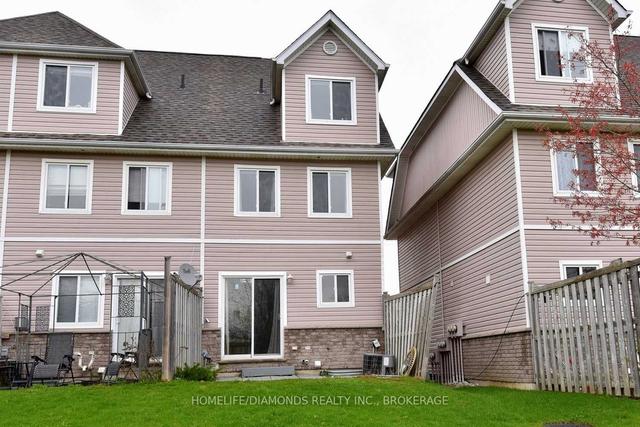 8 - 601 Columbia Forest Blvd, Townhouse with 4 bedrooms, 3 bathrooms and 2 parking in Waterloo ON | Image 30