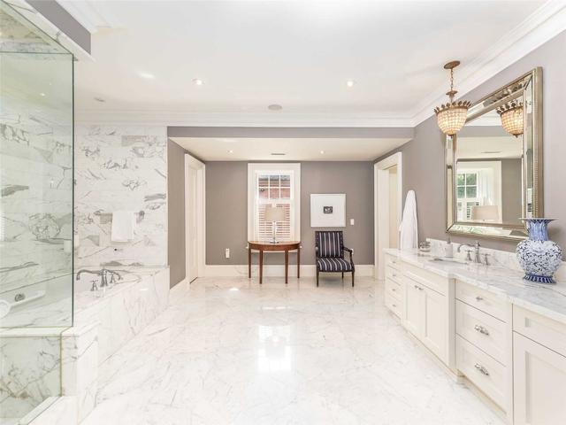 55 Glen Rd, House detached with 6 bedrooms, 5 bathrooms and 7 parking in Toronto ON | Image 15