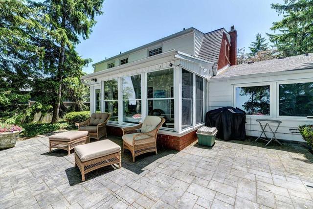 600 Beach Lane, House detached with 3 bedrooms, 3 bathrooms and 6 parking in Sarnia ON | Image 2