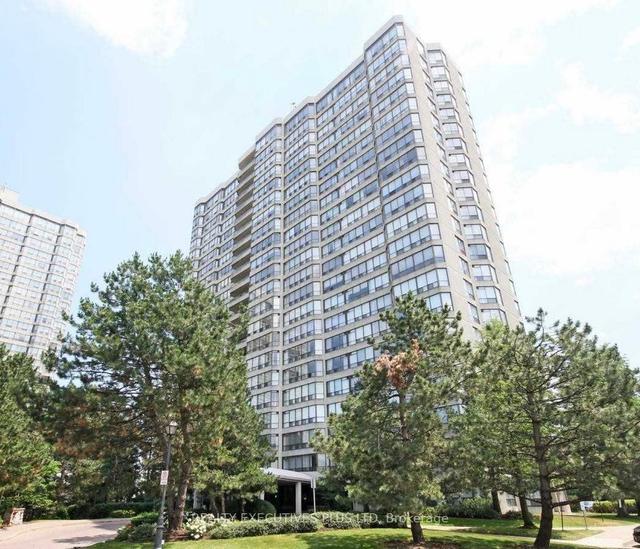 1110 - 24 Hanover Rd, Condo with 3 bedrooms, 2 bathrooms and 2 parking in Brampton ON | Image 12