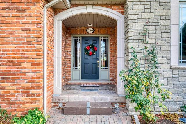 240 Deercreek Dr, House detached with 3 bedrooms, 2 bathrooms and 6 parking in Hamilton ON | Image 23
