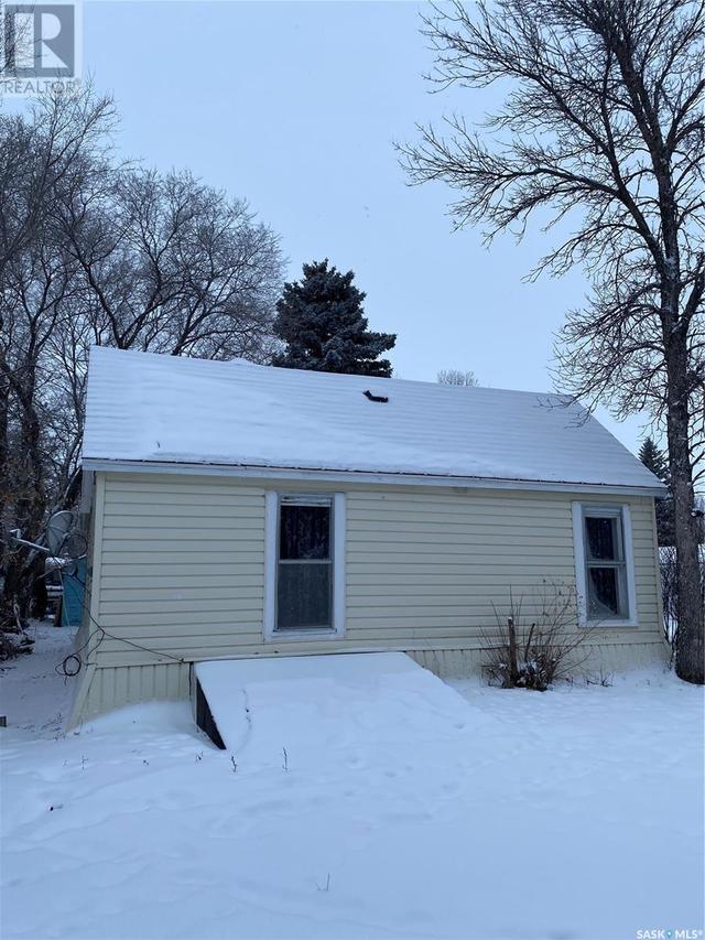 218 Clare Street, House detached with 2 bedrooms, 1 bathrooms and null parking in North Portal SK | Image 13