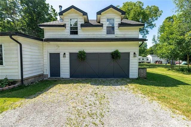 4915 Mapleview Cres, House detached with 3 bedrooms, 2 bathrooms and 2 parking in Port Colborne ON | Image 28