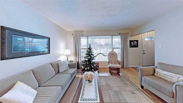 93 Manitoba St, House detached with 3 bedrooms, 2 bathrooms and 5 parking in Whitchurch Stouffville ON | Image 16