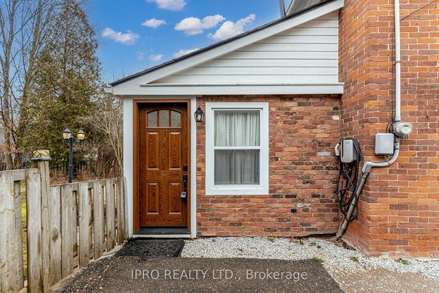 1 Parsons St, House detached with 3 bedrooms, 2 bathrooms and 2 parking in Orangeville ON | Image 32