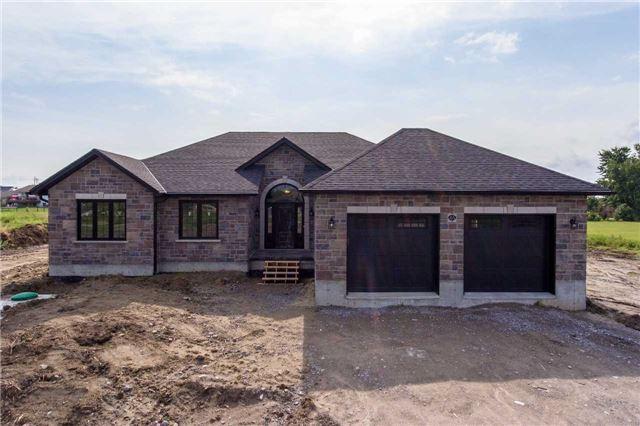 45 Westlake Crt, House detached with 3 bedrooms, 2 bathrooms and 4 parking in Kawartha Lakes ON | Image 1