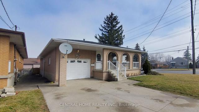 687 7th Ave, House detached with 3 bedrooms, 2 bathrooms and 4 parking in Hamilton ON | Image 1