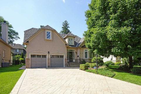39 Holyrood Ave, House detached with 3 bedrooms, 4 bathrooms and 4 parking in Oakville ON | Image 1