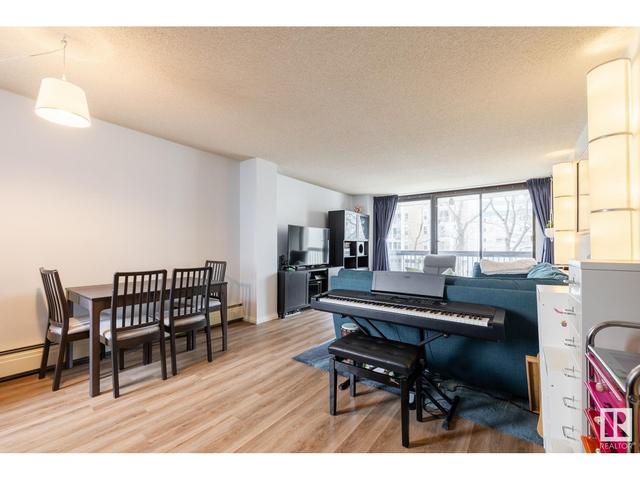 202 - 9921 104 St Nw, Condo with 2 bedrooms, 1 bathrooms and 1 parking in Edmonton AB | Image 12