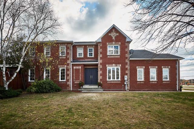 36 Fieldnest Cres, House detached with 4 bedrooms, 4 bathrooms and 6 parking in Whitby ON | Image 1