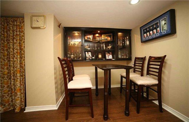 th10 - 6399 Spinnaker Circ, Townhouse with 3 bedrooms, 3 bathrooms and 1 parking in Mississauga ON | Image 2