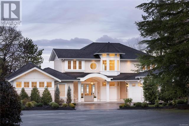 2518 Shoreacres Rd, House detached with 5 bedrooms, 4 bathrooms and 4 parking in Sidney BC | Image 1