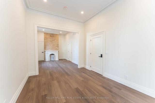 54 Stewart St, House semidetached with 5 bedrooms, 5 bathrooms and 0 parking in Toronto ON | Image 25