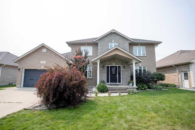 19 Kamal Dr, House detached with 4 bedrooms, 4 bathrooms and 6 parking in Sarnia ON | Image 1