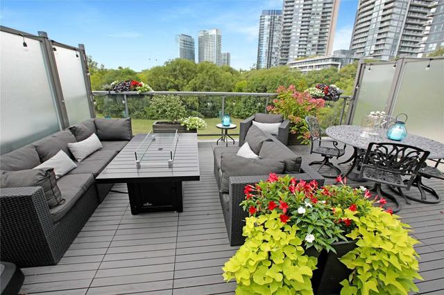th 5 - 2230 Lake Shore Blvd W, Townhouse with 3 bedrooms, 3 bathrooms and 2 parking in Toronto ON | Image 13
